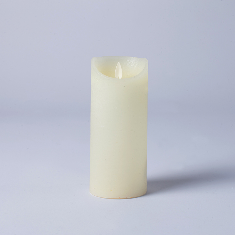 Set med 3 st elfenbensljus utan flamlösa vax