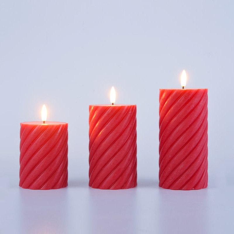 3-pack röd spiral flamlösa pelarljus 3-pack röd spiral flamlösa pelarljus